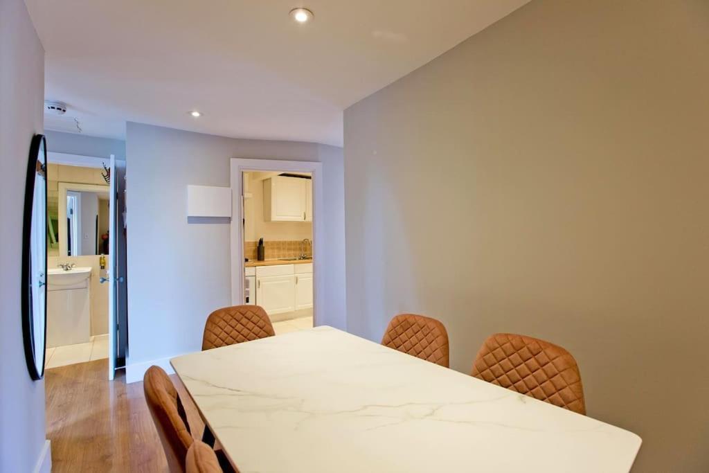 Imperial Hogarth Road -4th Floor * Londen
